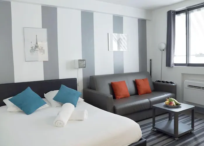 Arc De Triomphe-champs Elysees Parijs